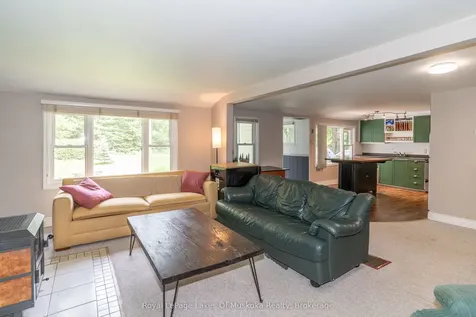 1136 Springdale Shores Private Bracebridge ON P1L 1W9