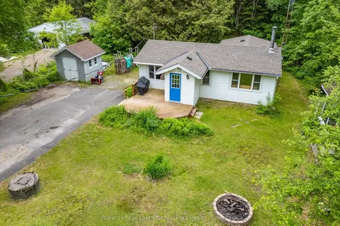 1136 Springdale Shores Private Bracebridge ON P1L 1W9