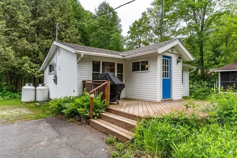 1136 Springdale Shores Private Bracebridge ON P1L 1W9
