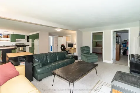 1136 Springdale Shores Private Bracebridge ON P1L 1W9