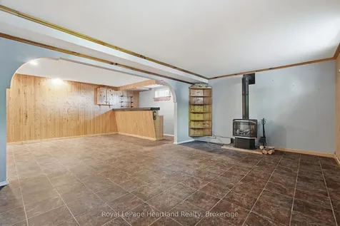476 Carling Terrace North Huron ON N0G 2W0