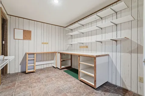476 Carling Terrace North Huron ON N0G 2W0