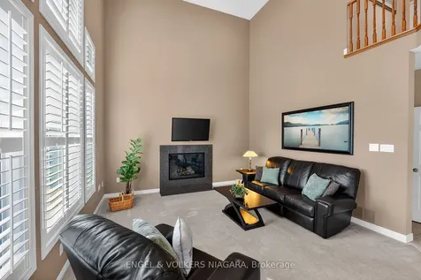 17 Sarah Crescent West Lincoln ON L0R 2A0