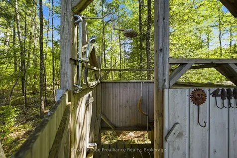 890 Mazinaw Lake N/a Addington Highlands ON K0H 1K0
