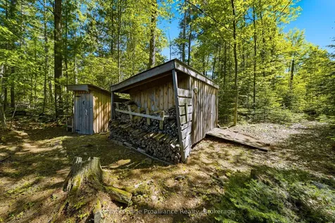 890 Mazinaw Lake N/a Addington Highlands ON K0H 1K0