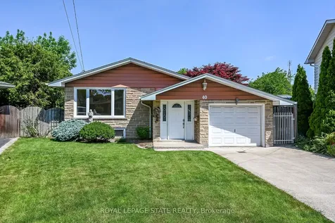 40 Bermuda Court Hamilton ON L9C 2J8