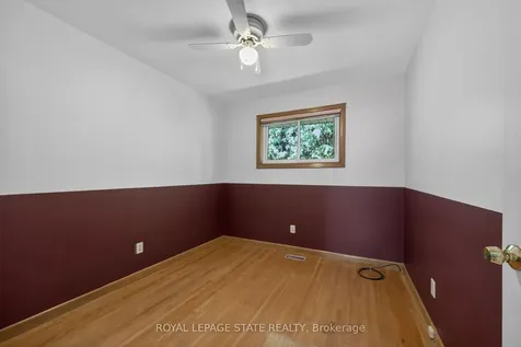 40 Bermuda Court Hamilton ON L9C 2J8