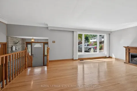 40 Bermuda Court Hamilton ON L9C 2J8