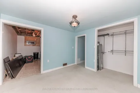 301 Highland Avenue Fort Erie ON L2A 2Y1