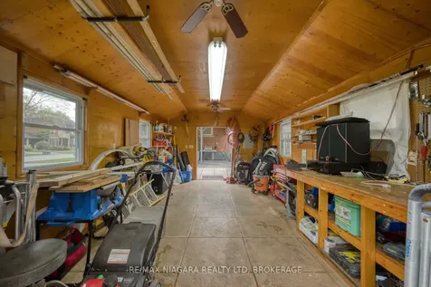 301 Highland Avenue Fort Erie ON L2A 2Y1