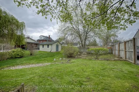301 Highland Avenue Fort Erie ON L2A 2Y1