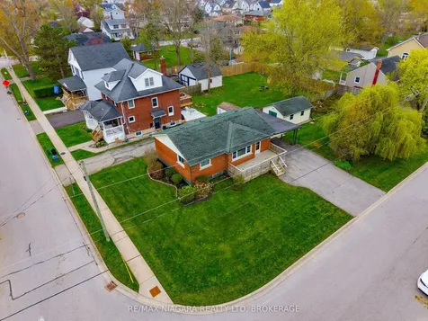 301 Highland Avenue Fort Erie ON L2A 2Y1