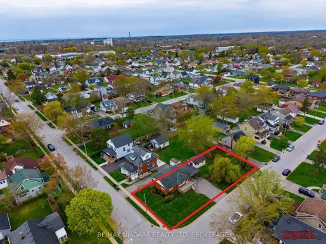 301 Highland Avenue Fort Erie ON L2A 2Y1