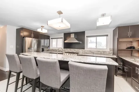 301 Highland Avenue Fort Erie ON L2A 2Y1
