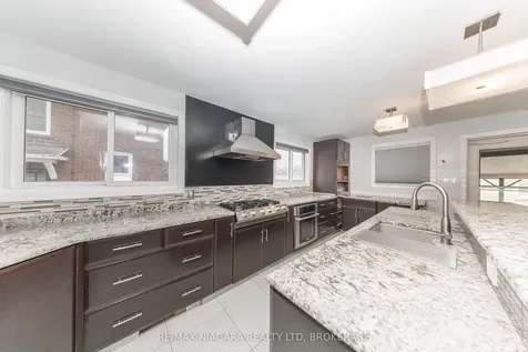 301 Highland Avenue Fort Erie ON L2A 2Y1