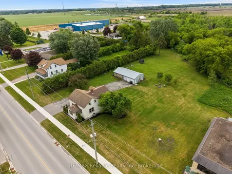 17 Main Street Bluewater ON N0M 2T0