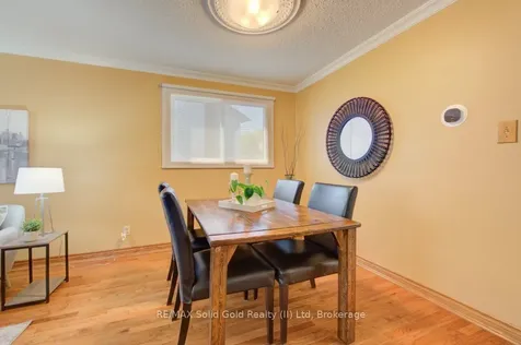 16 Sugar Maple Place Kitchener ON N2N 1Y3