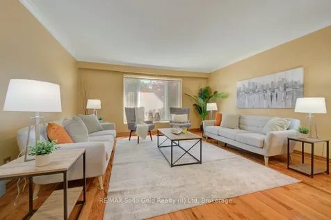 16 Sugar Maple Place Kitchener ON N2N 1Y3