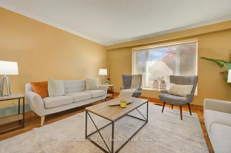 16 Sugar Maple Place Kitchener ON N2N 1Y3