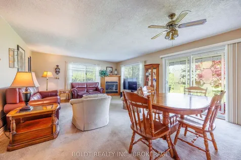 41 Ferndale Avenue St. Catharines ON L2P 1V9