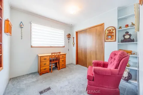 41 Ferndale Avenue St. Catharines ON L2P 1V9
