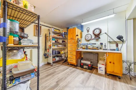 41 Ferndale Avenue St. Catharines ON L2P 1V9