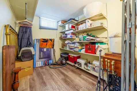 41 Ferndale Avenue St. Catharines ON L2P 1V9