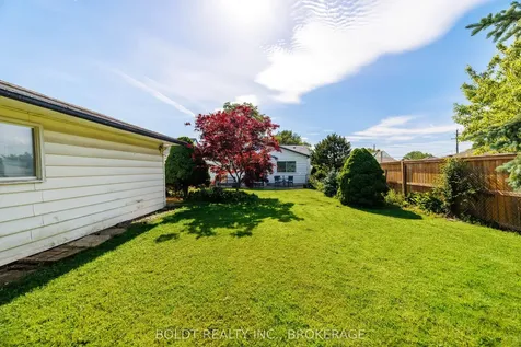 41 Ferndale Avenue St. Catharines ON L2P 1V9