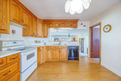 41 Ferndale Avenue St. Catharines ON L2P 1V9