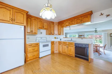 41 Ferndale Avenue St. Catharines ON L2P 1V9