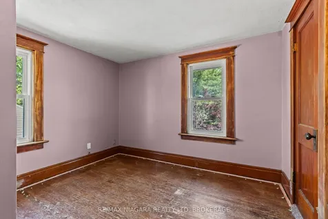 6393 High Street Niagara Falls ON L2G 1M9