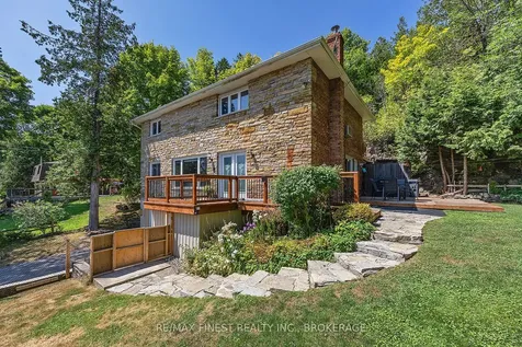 3327 Loughborough Drive Kingston ON K0H 1S0