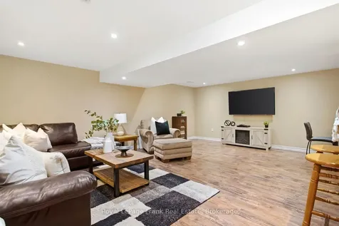93 Reid Street Kawartha Lakes ON K0M 1A0