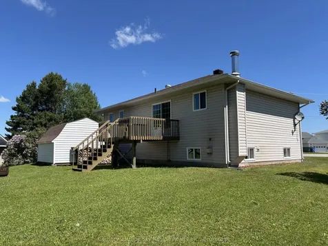 22 Paiement Court West Nipissing ON P2B 3E4