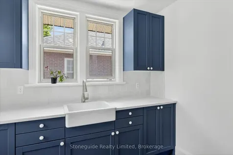 534 Douglas Avenue Peterborough ON K9J 4L1