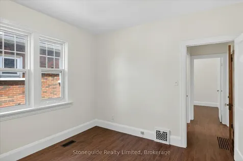 534 Douglas Avenue Peterborough ON K9J 4L1
