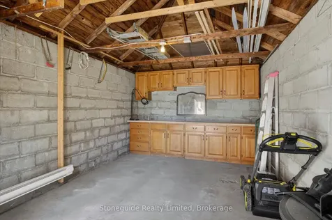 534 Douglas Avenue Peterborough ON K9J 4L1