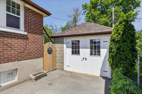 534 Douglas Avenue Peterborough ON K9J 4L1