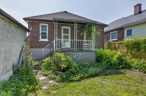 534 Douglas Avenue Peterborough ON K9J 4L1