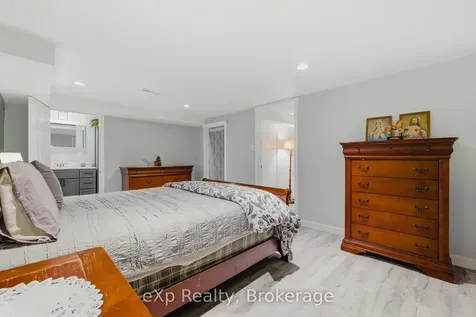 739 Waterloo Street Wellington North ON N0G 2L3