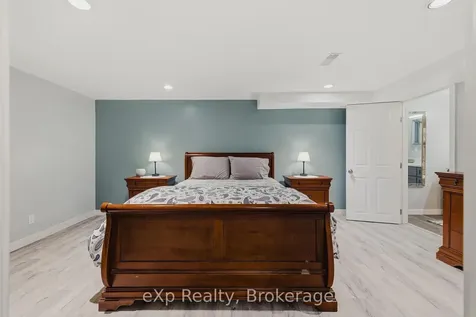 739 Waterloo Street Wellington North ON N0G 2L3