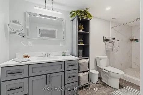739 Waterloo Street Wellington North ON N0G 2L3