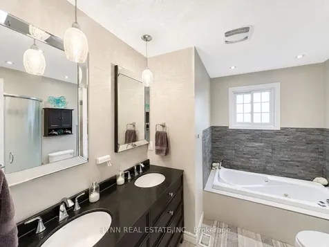 7763 Swan Street Niagara Falls ON L2H 2P7
