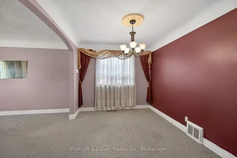 167 Taylor Avenue Hamilton ON L8K 3T1