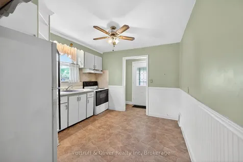 167 Taylor Avenue Hamilton ON L8K 3T1