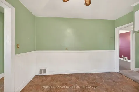 167 Taylor Avenue Hamilton ON L8K 3T1