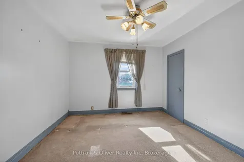 167 Taylor Avenue Hamilton ON L8K 3T1