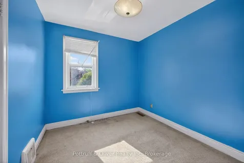 167 Taylor Avenue Hamilton ON L8K 3T1