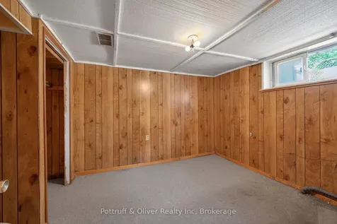 167 Taylor Avenue Hamilton ON L8K 3T1