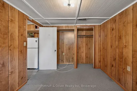 167 Taylor Avenue Hamilton ON L8K 3T1